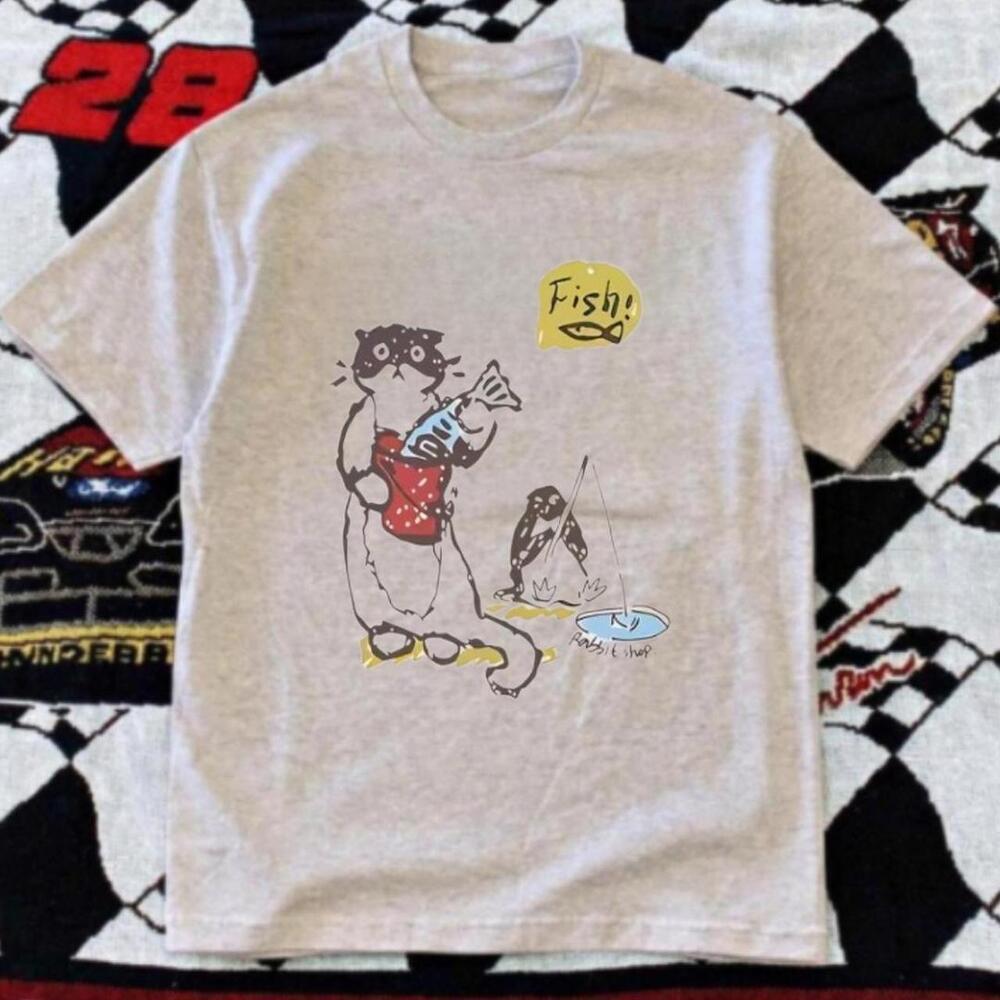 Gildan Men Grey T-Shirt, Fishy Cat Graphic Tee